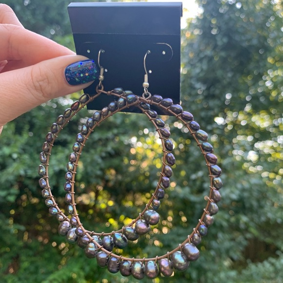 Iridescent Freshwater Pearl Hoop Earrings - Picture 2 of 16